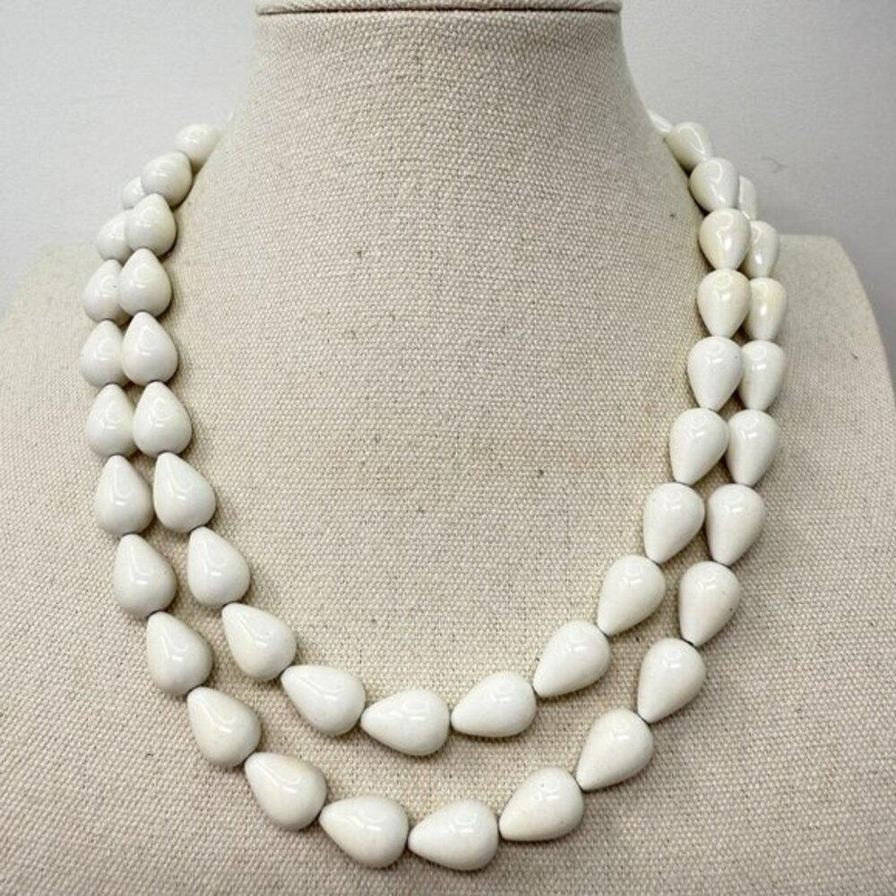 Vintage Beaded Necklace White Retro Look Teardrop Bead Double Strand Mid-Century